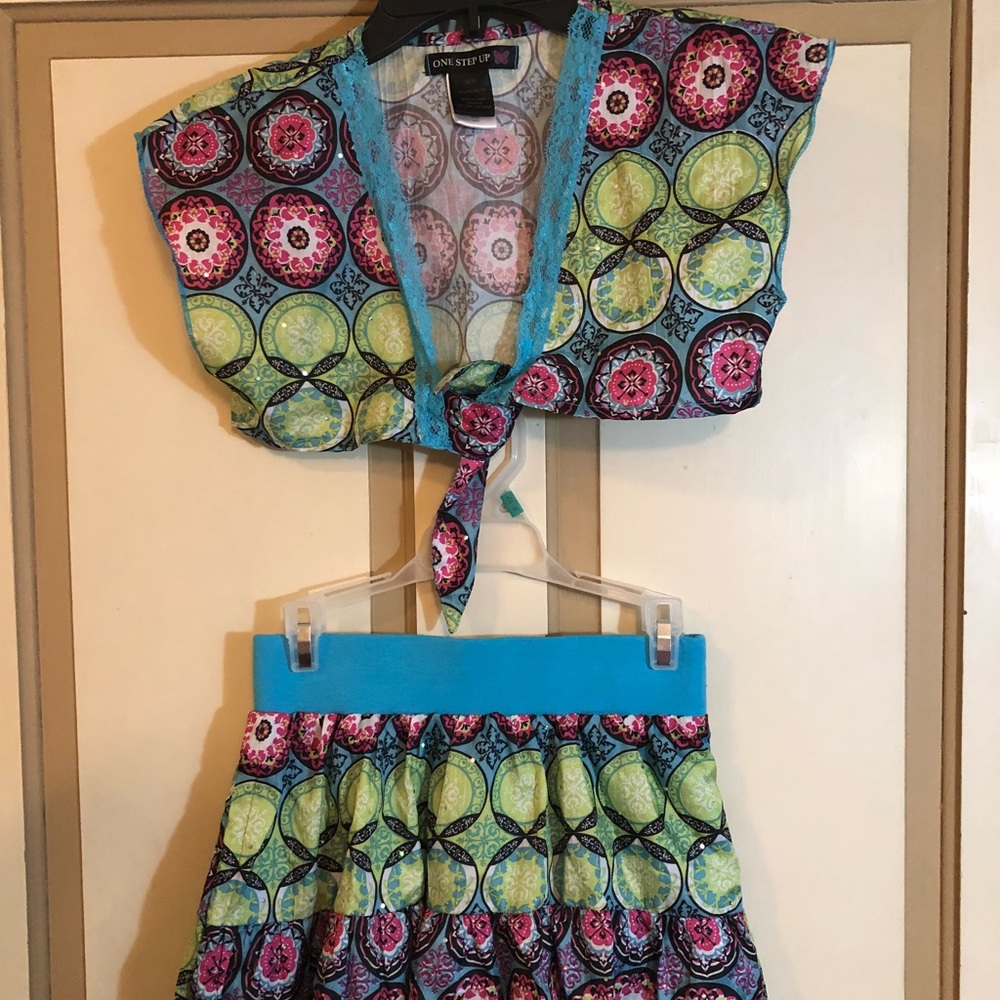Two piece skirt & top set, size S (7/8)